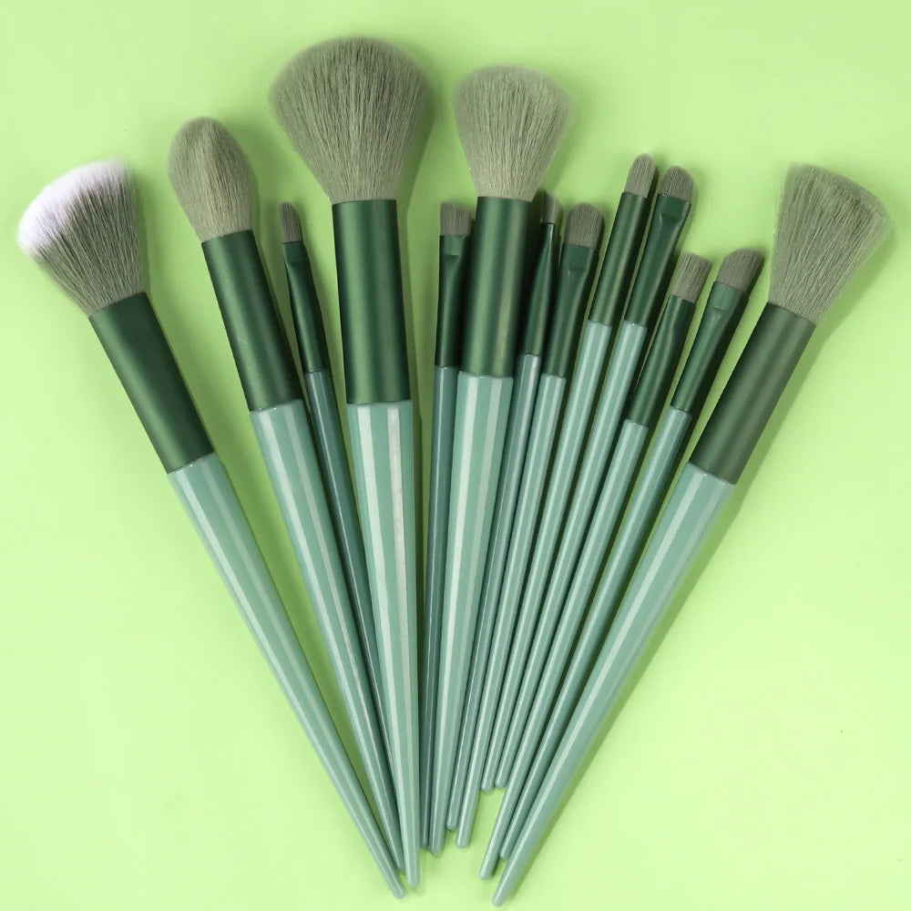 13PCS Makeup Brushes Set Eyeshadow Foundation Highlighter Blush Concealer Female Soft Beauty Tool Puff Beauty S